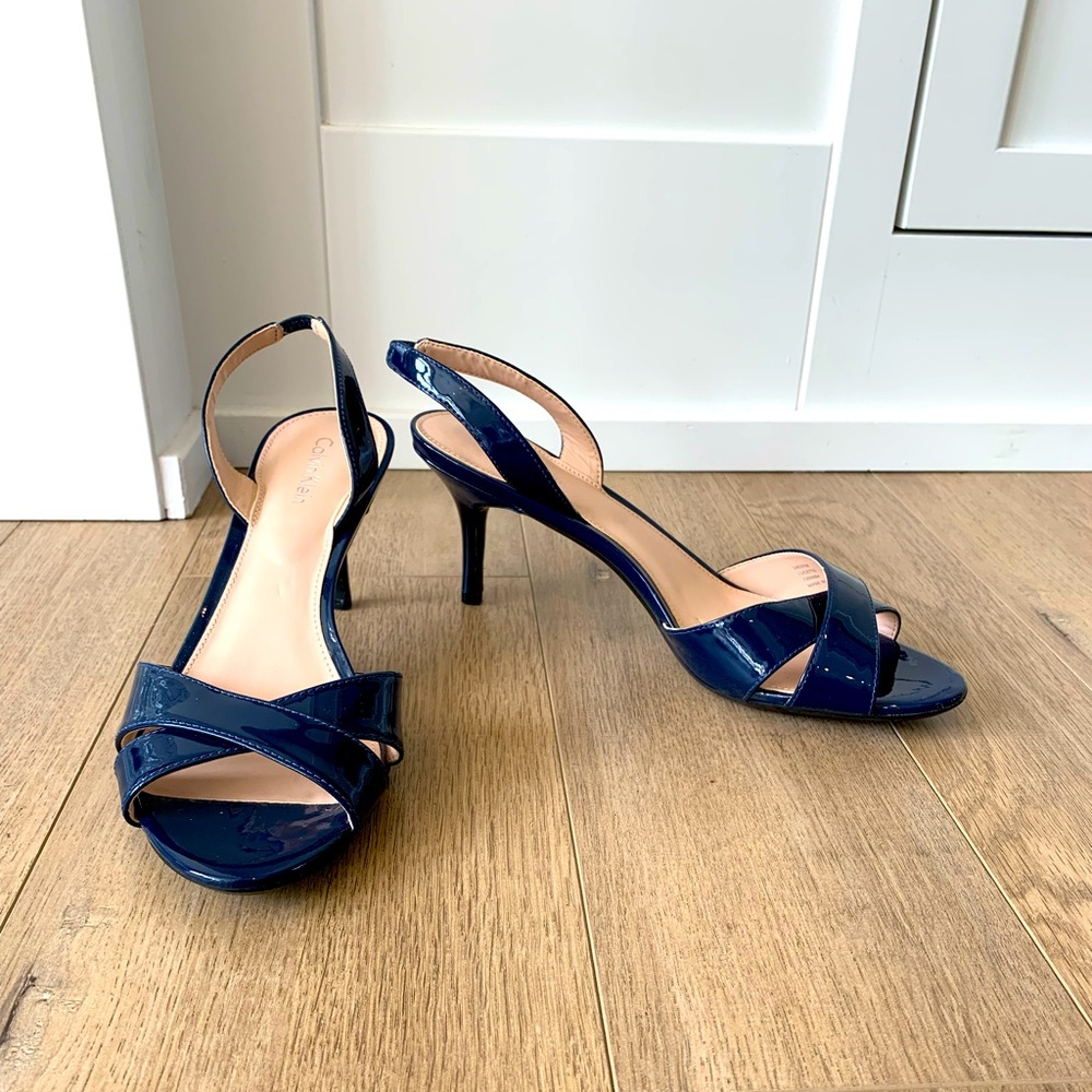 Calvin Klein Lucette Size 8 Navy Blue Slingback Pumps